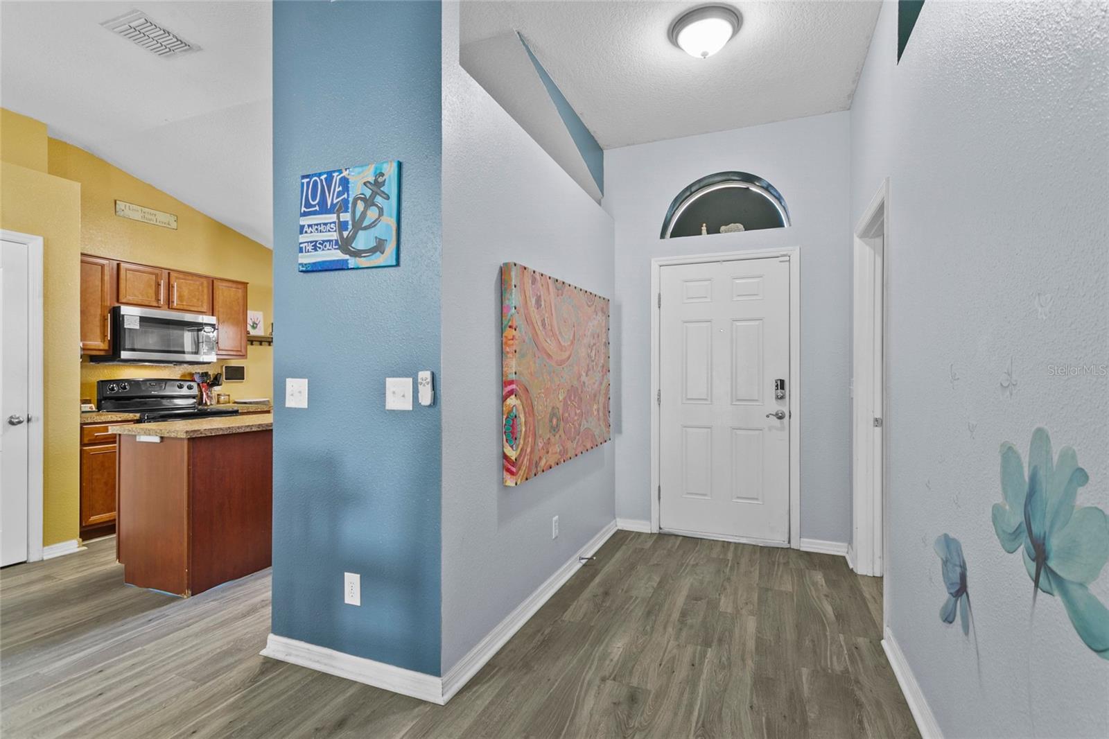 323 AZINCOURT LN, KISSIMMEE, FL, 34759