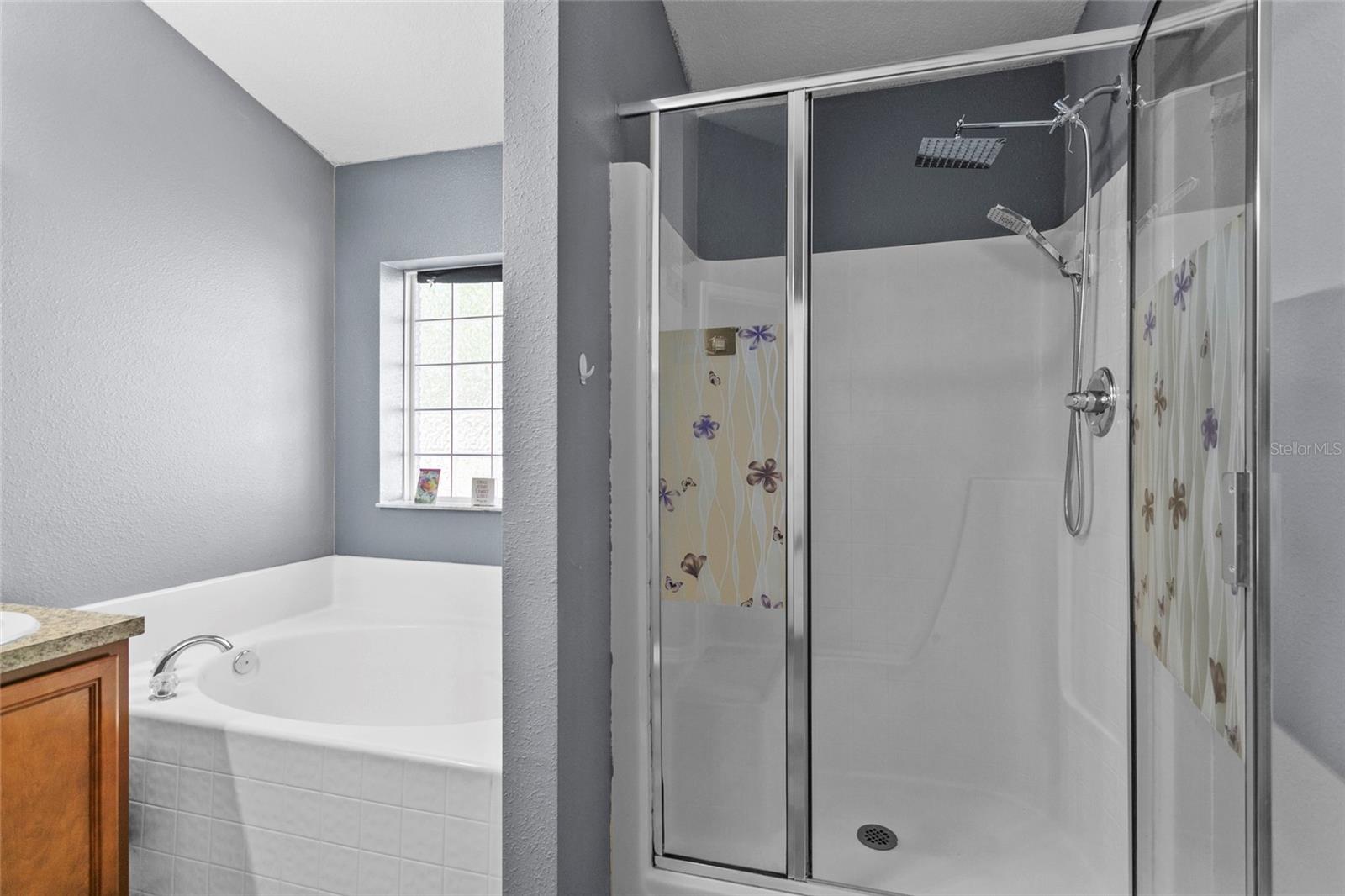 323 AZINCOURT LN, KISSIMMEE, FL, 34759