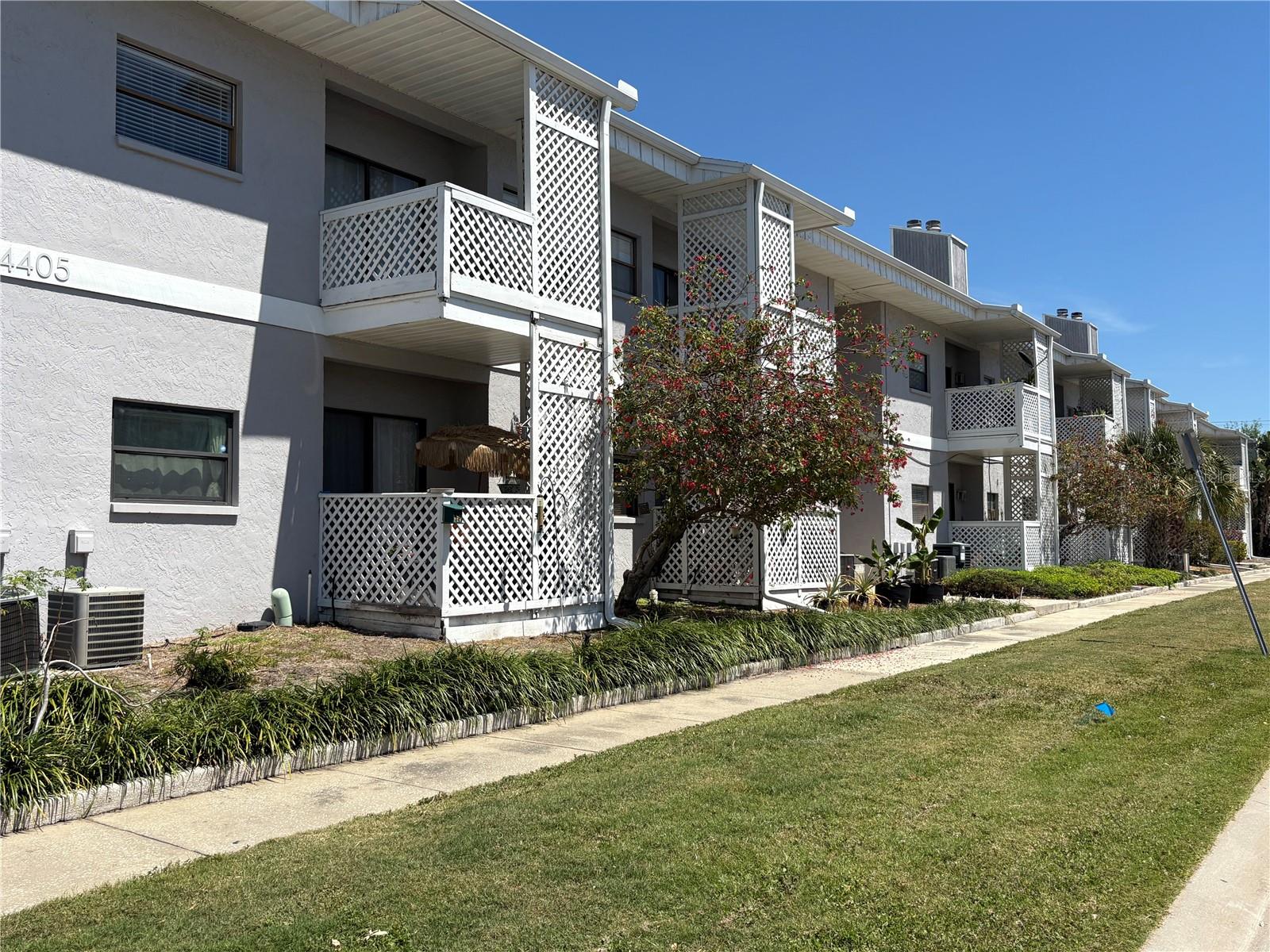 4405 W FAIR OAKS AVE #9, TAMPA, FL, 33611