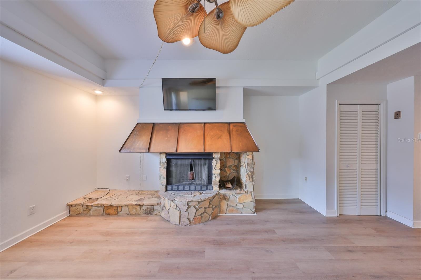 4405 W FAIR OAKS AVE #9, TAMPA, FL, 33611