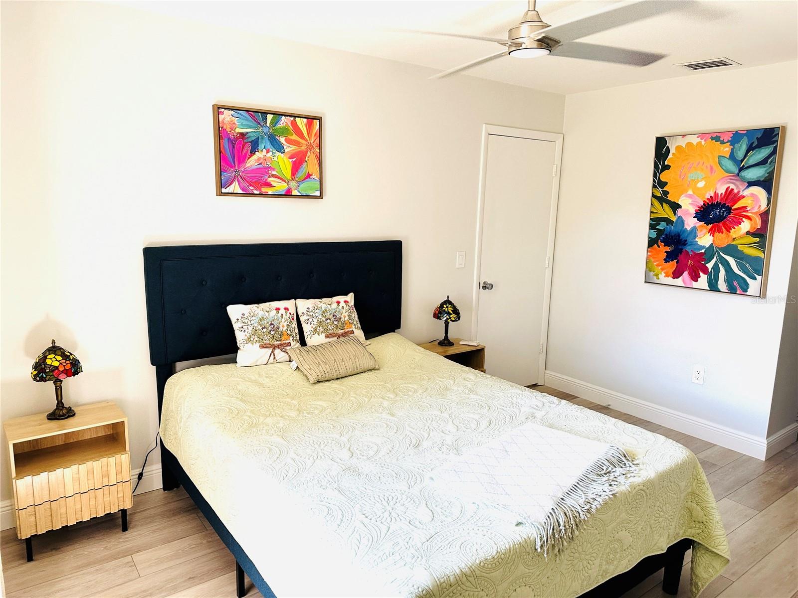 5061 BARRINGTON CIR #1302, SARASOTA, FL, 34234