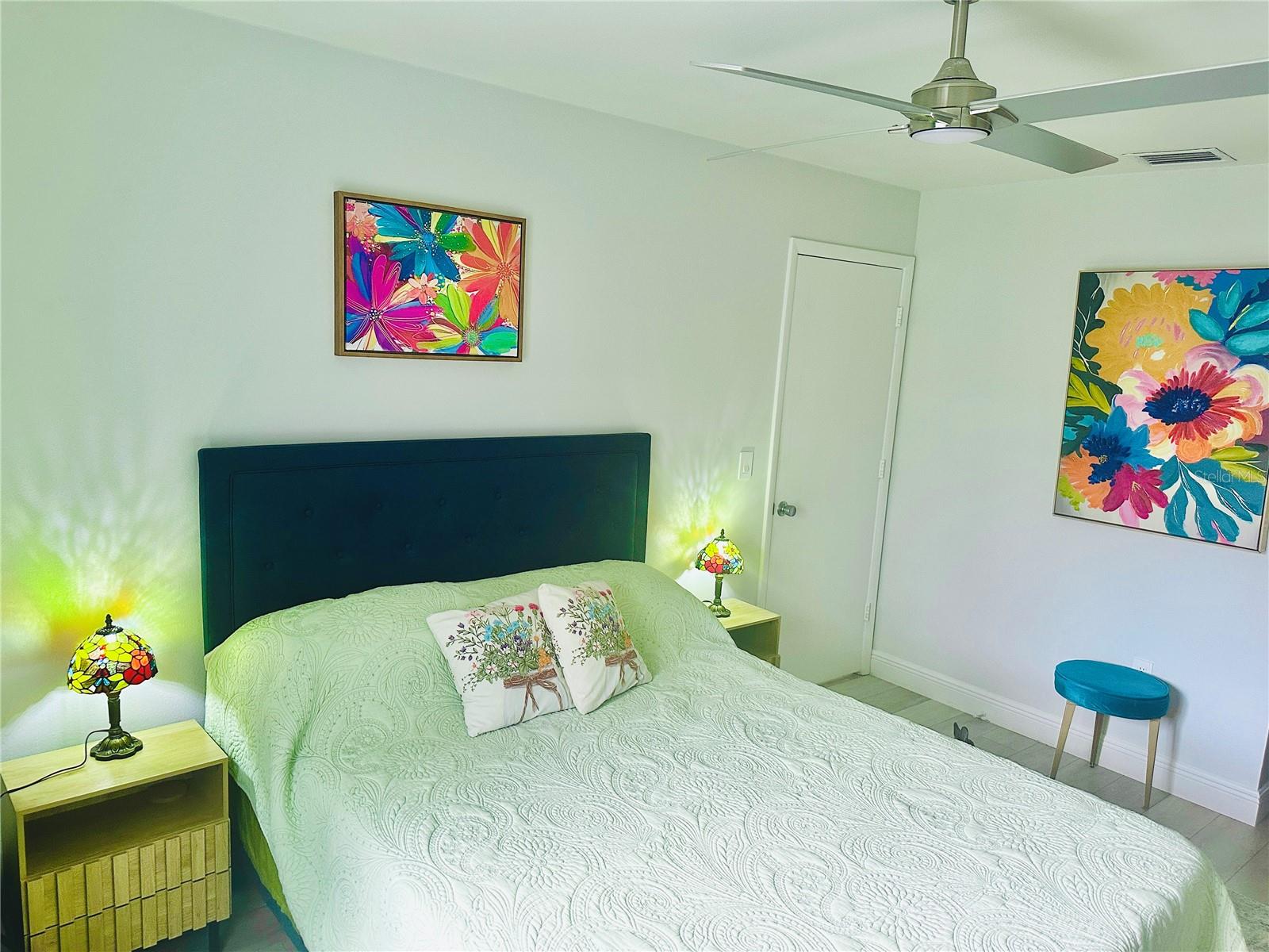 5061 BARRINGTON CIR #1302, SARASOTA, FL, 34234