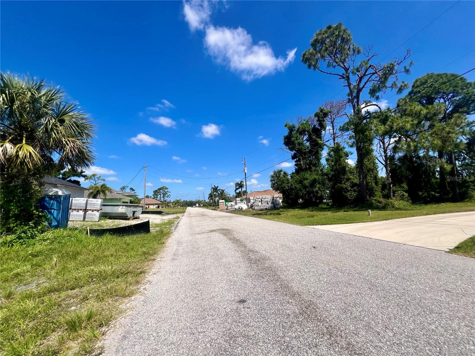 60 PINE VALLEY CT, ROTONDA WEST, FL, 33947