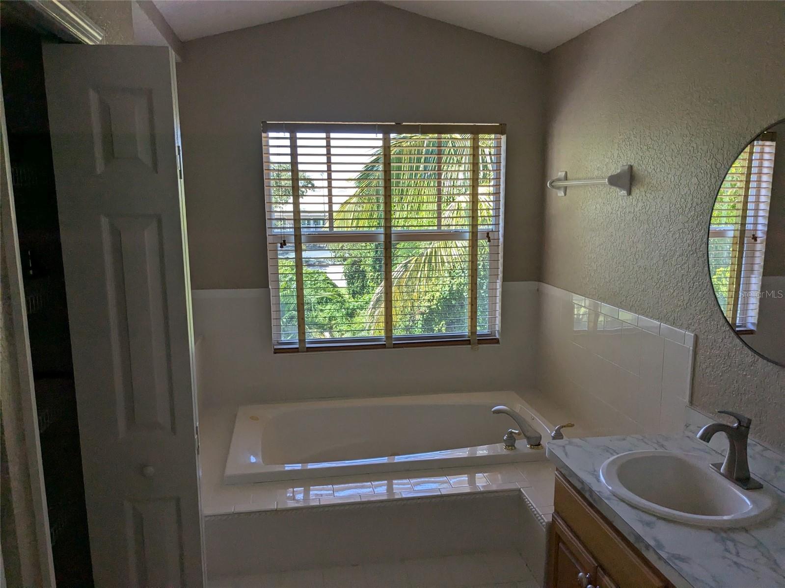 2010 N POINTE ALEXIS DR, TARPON SPRINGS, FL, 34689
