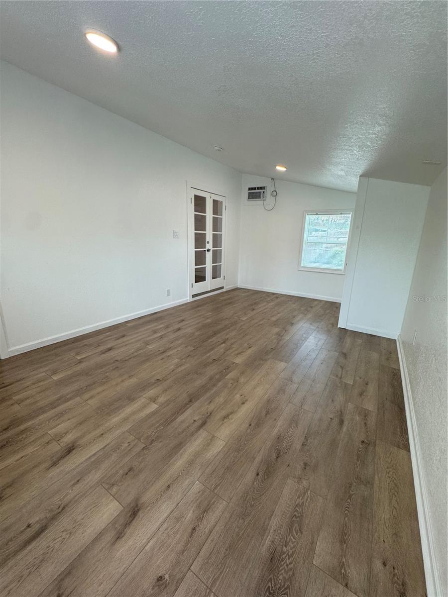 12201 N. BLVD, TAMPA, FL, 33612