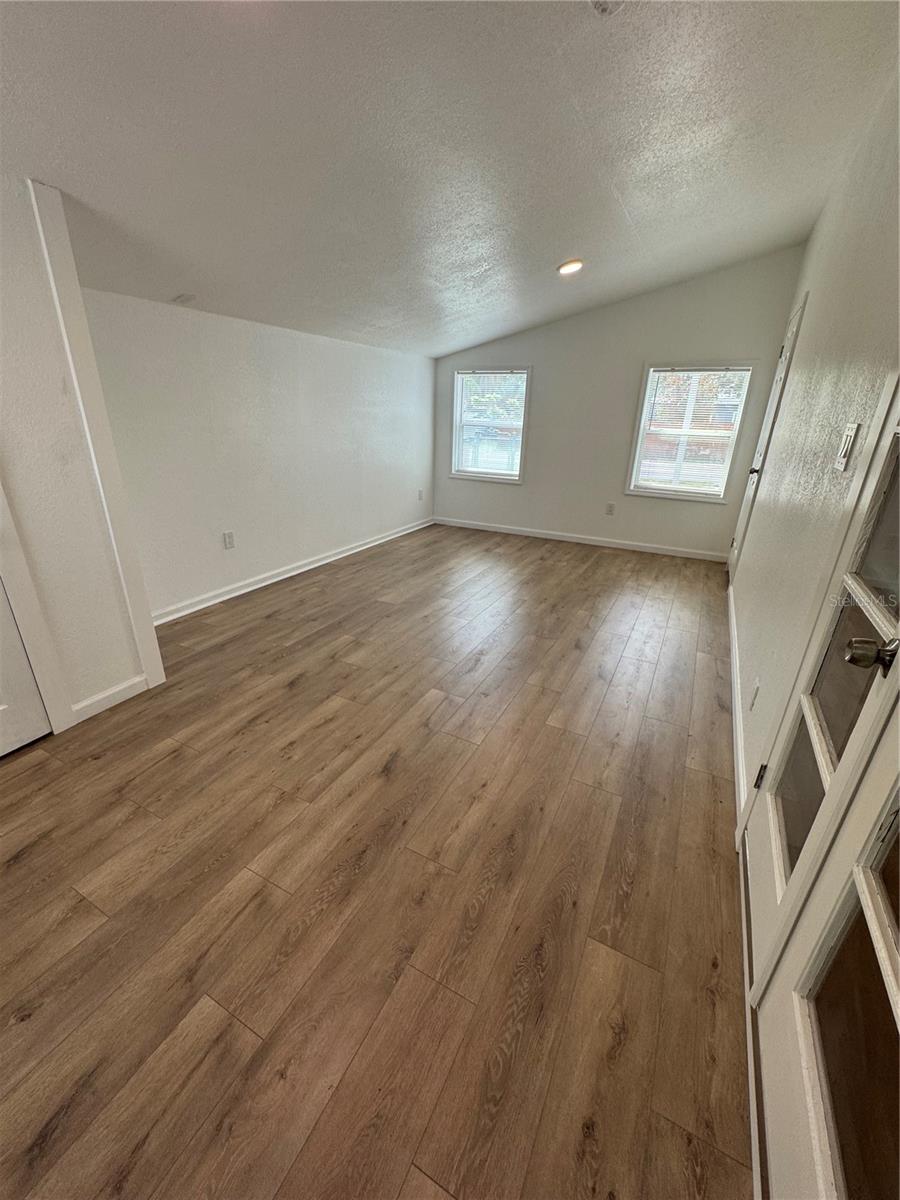 12201 N. BLVD, TAMPA, FL, 33612