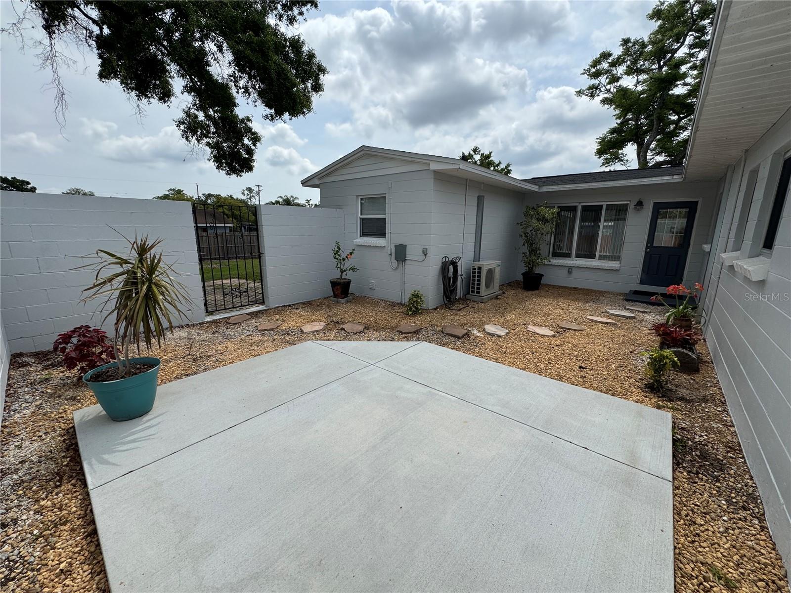 12201 N. BLVD, TAMPA, FL, 33612