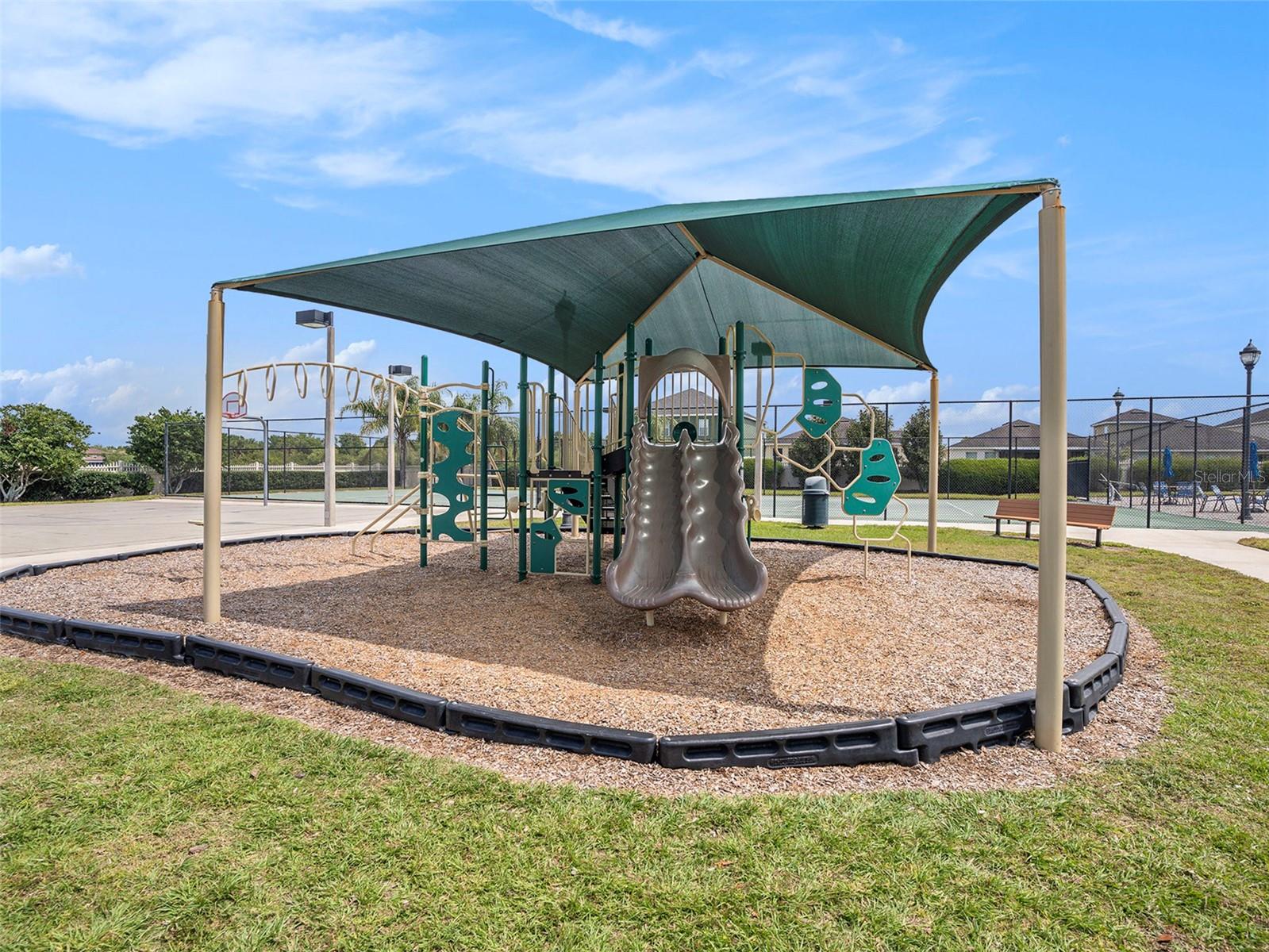 7924 CARRIAGE POINTE DR, GIBSONTON, FL, 33534