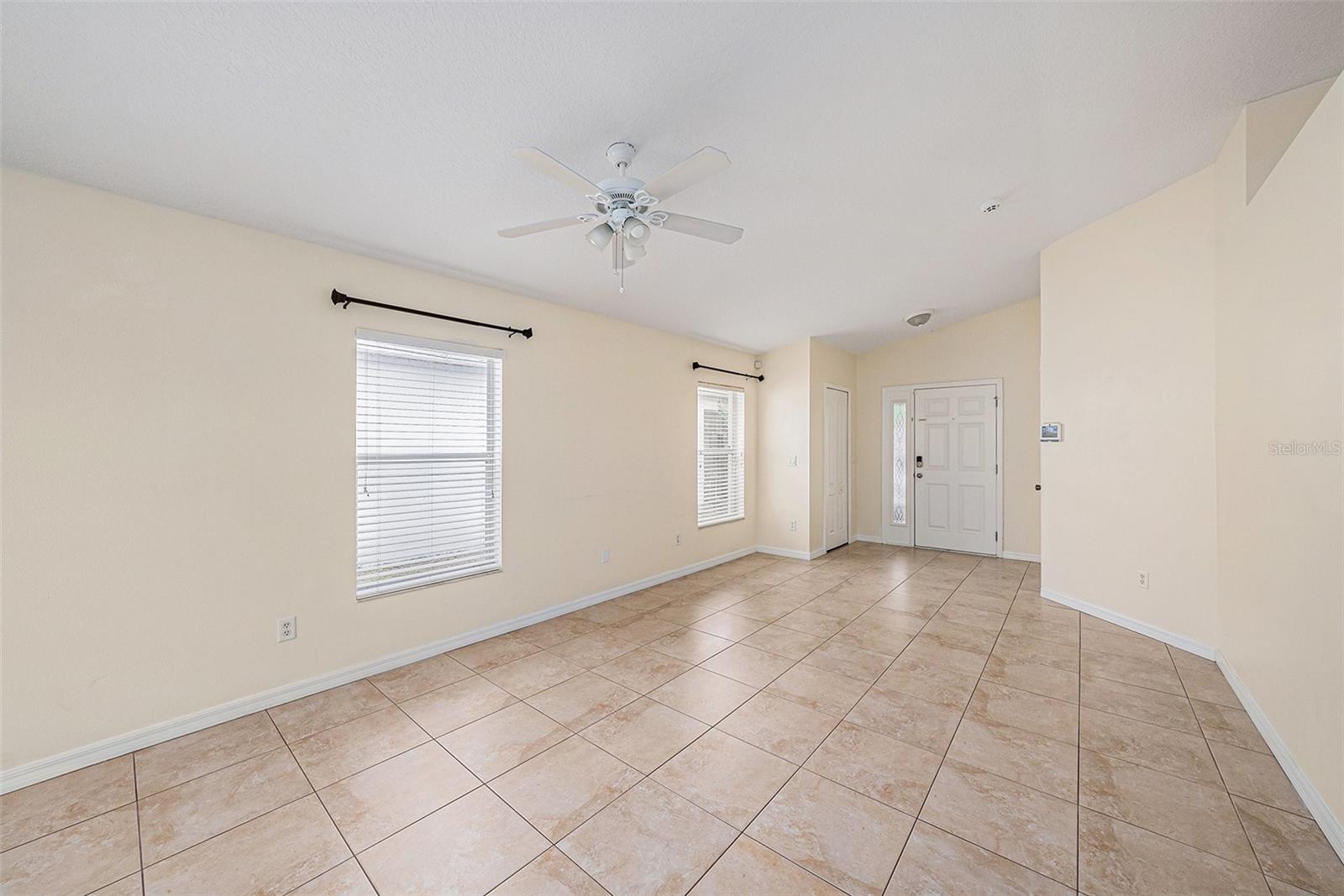 7924 CARRIAGE POINTE DR, GIBSONTON, FL, 33534