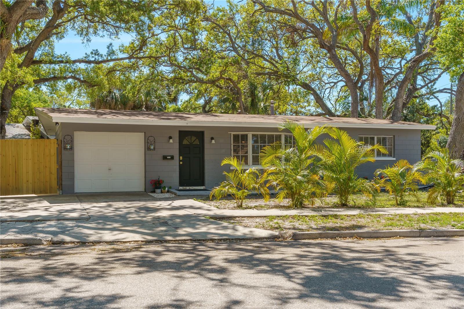2515 PARK ST N, ST PETERSBURG, FL, 33710