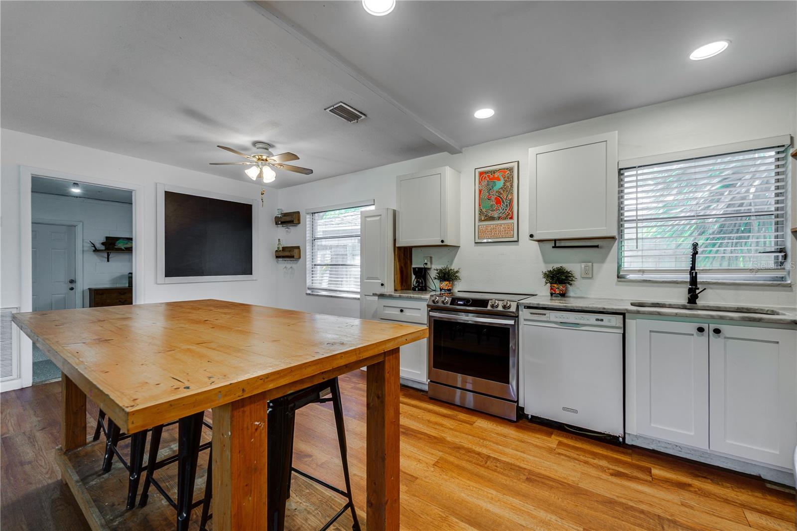 2515 PARK ST N, ST PETERSBURG, FL, 33710