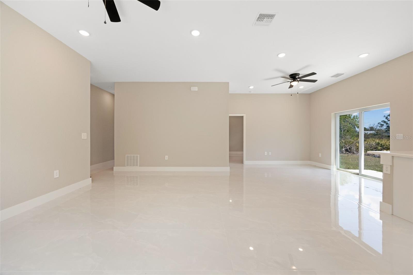 158 CHICKERING ST, PORT CHARLOTTE, FL, 33954