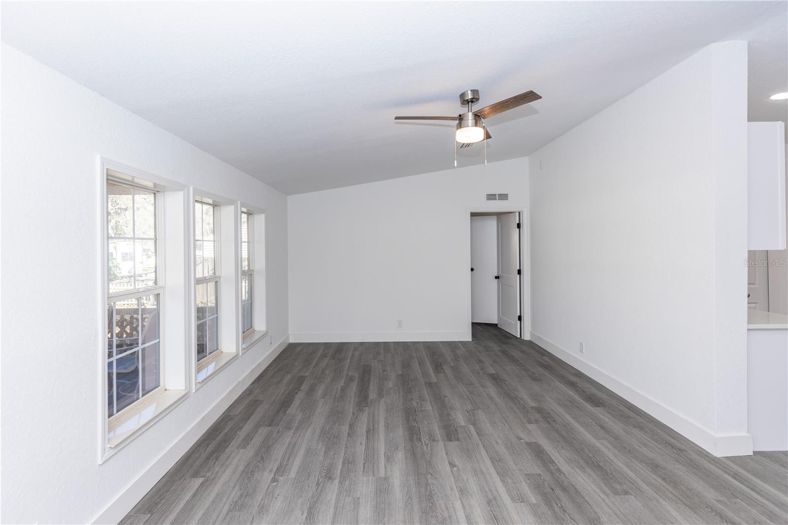 36112 LAKE UNITY RD, FRUITLAND PARK, FL, 34731