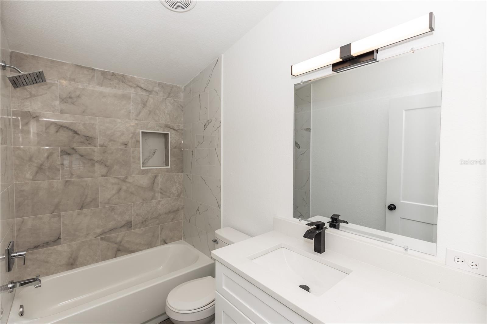 36112 LAKE UNITY RD, FRUITLAND PARK, FL, 34731