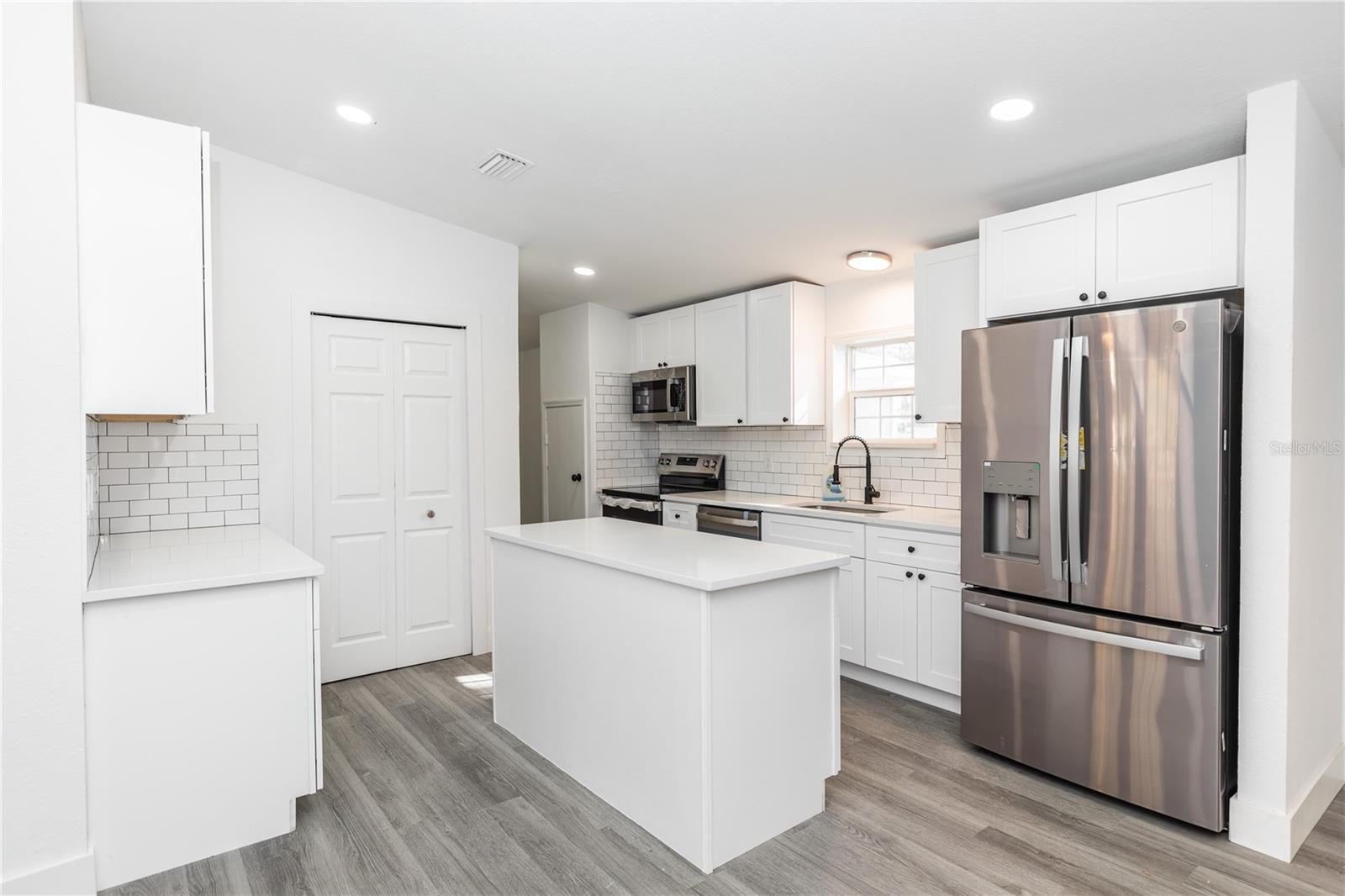36112 LAKE UNITY RD, FRUITLAND PARK, FL, 34731