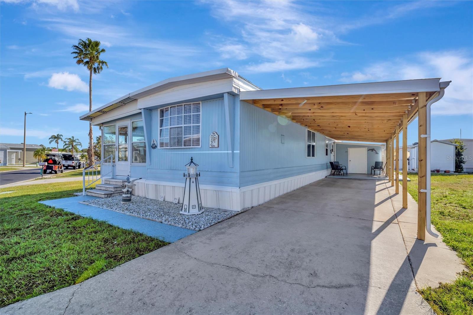 128 E SAINT JOHNS WAY, APOLLO BEACH, FL, 33572
