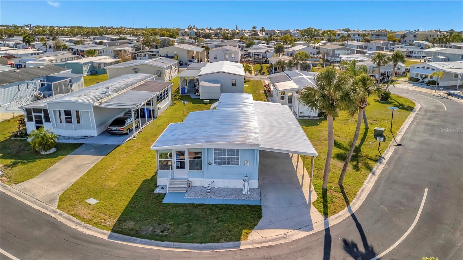 128 E SAINT JOHNS WAY, APOLLO BEACH, FL, 33572