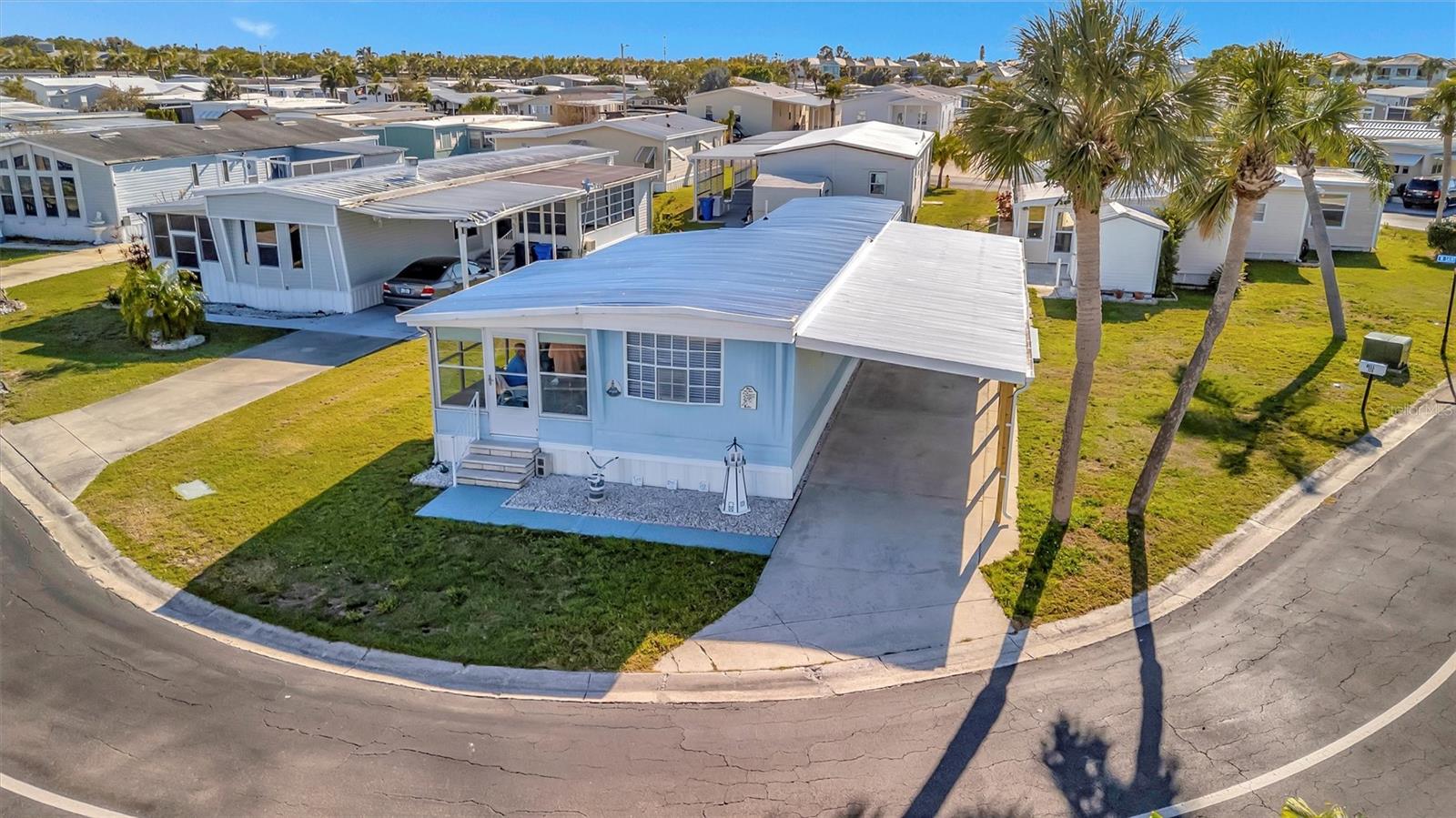128 E SAINT JOHNS WAY, APOLLO BEACH, FL, 33572