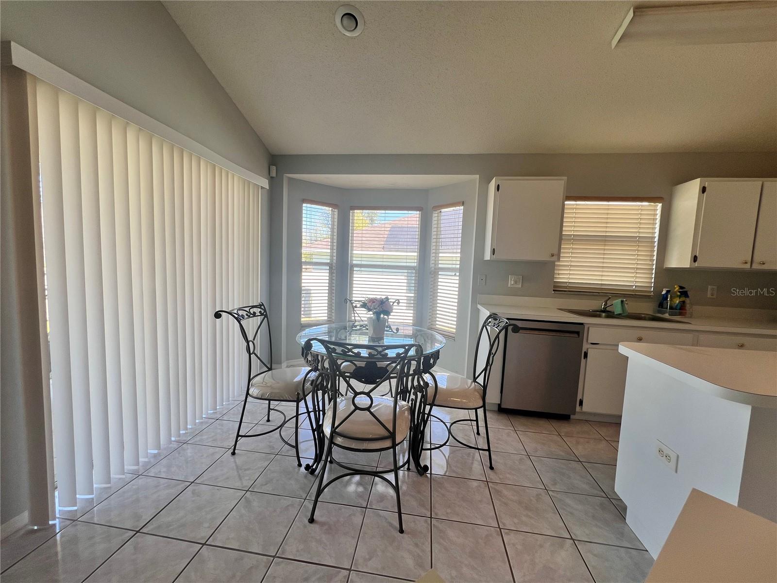 418 HENDERSON AVE, SEFFNER, FL, 33584