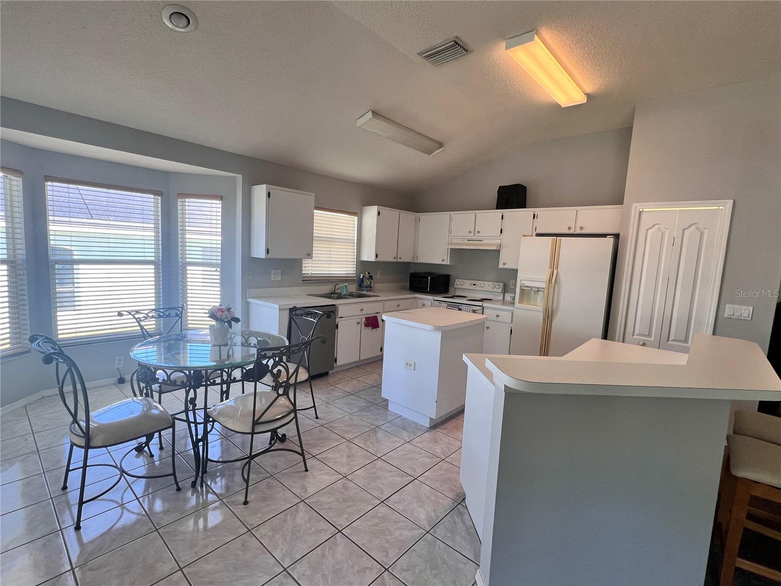 418 HENDERSON AVE, SEFFNER, FL, 33584