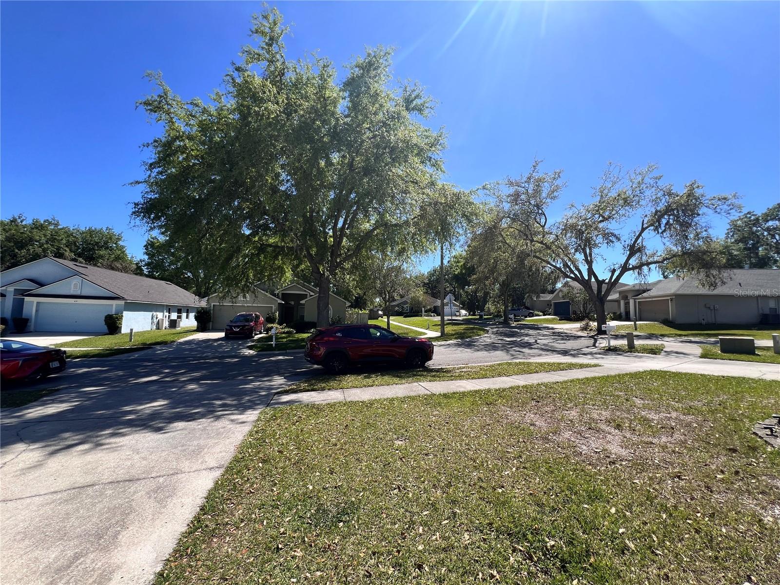 418 HENDERSON AVE, SEFFNER, FL, 33584