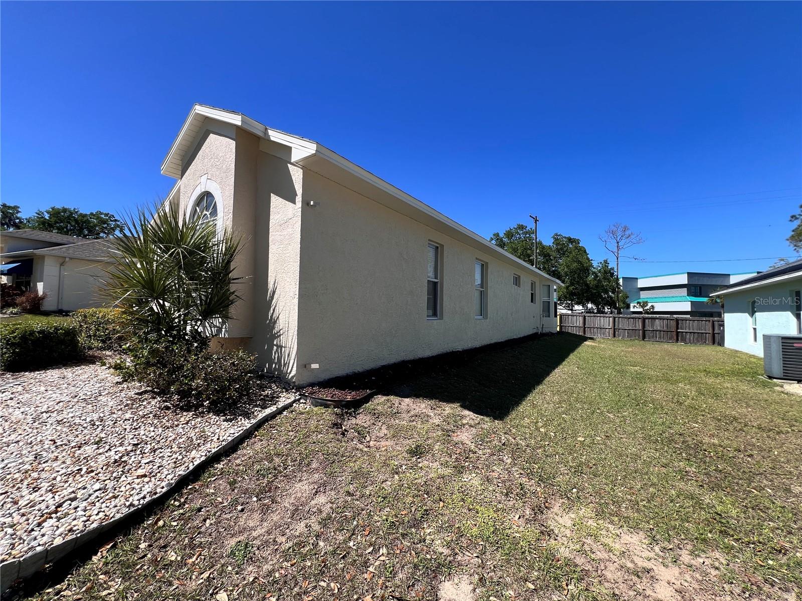 418 HENDERSON AVE, SEFFNER, FL, 33584