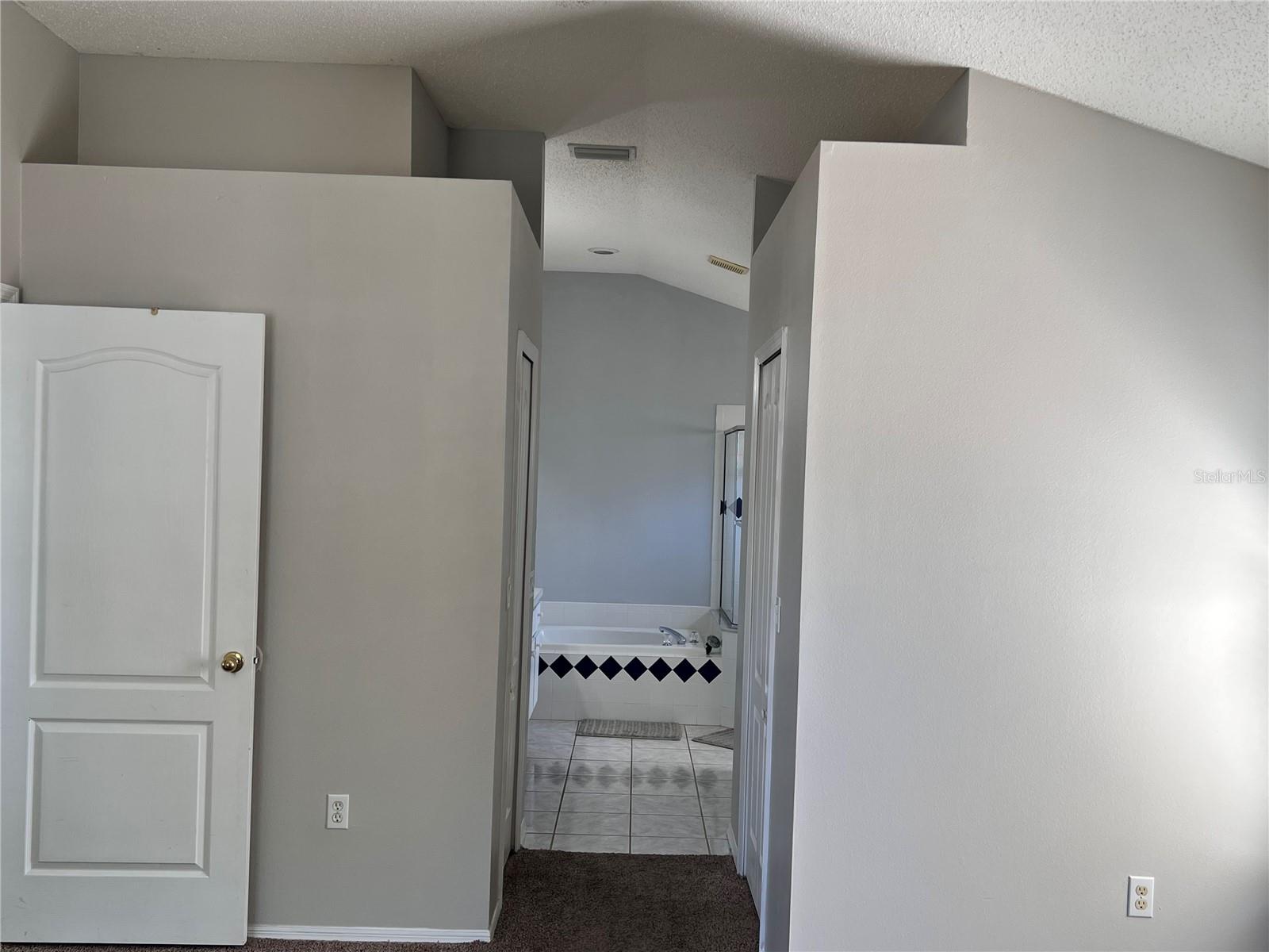418 HENDERSON AVE, SEFFNER, FL, 33584