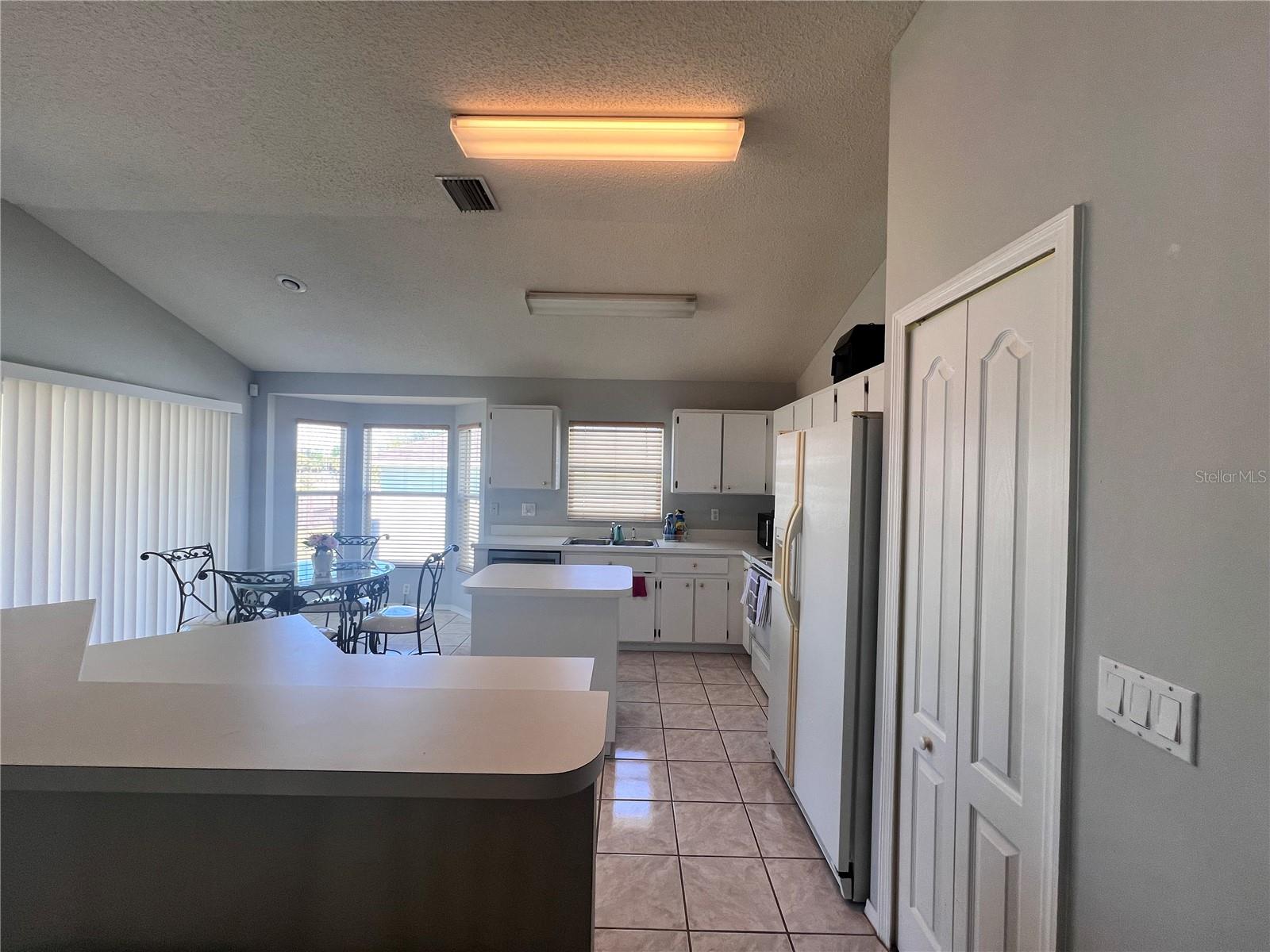 418 HENDERSON AVE, SEFFNER, FL, 33584