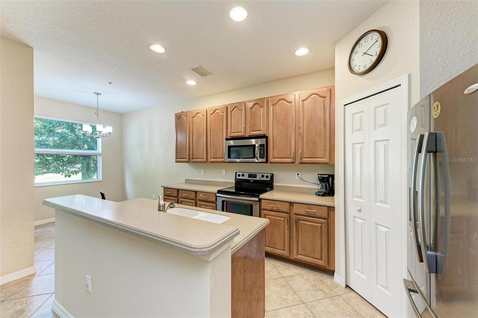 3619 PARKRIDGE CIR #11-102, SARASOTA, FL, 34243