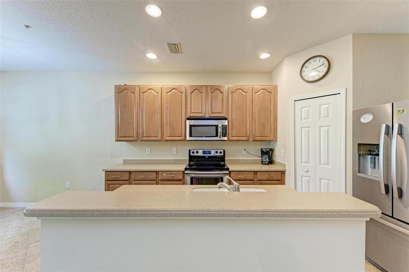 3619 PARKRIDGE CIR #11-102, SARASOTA, FL, 34243