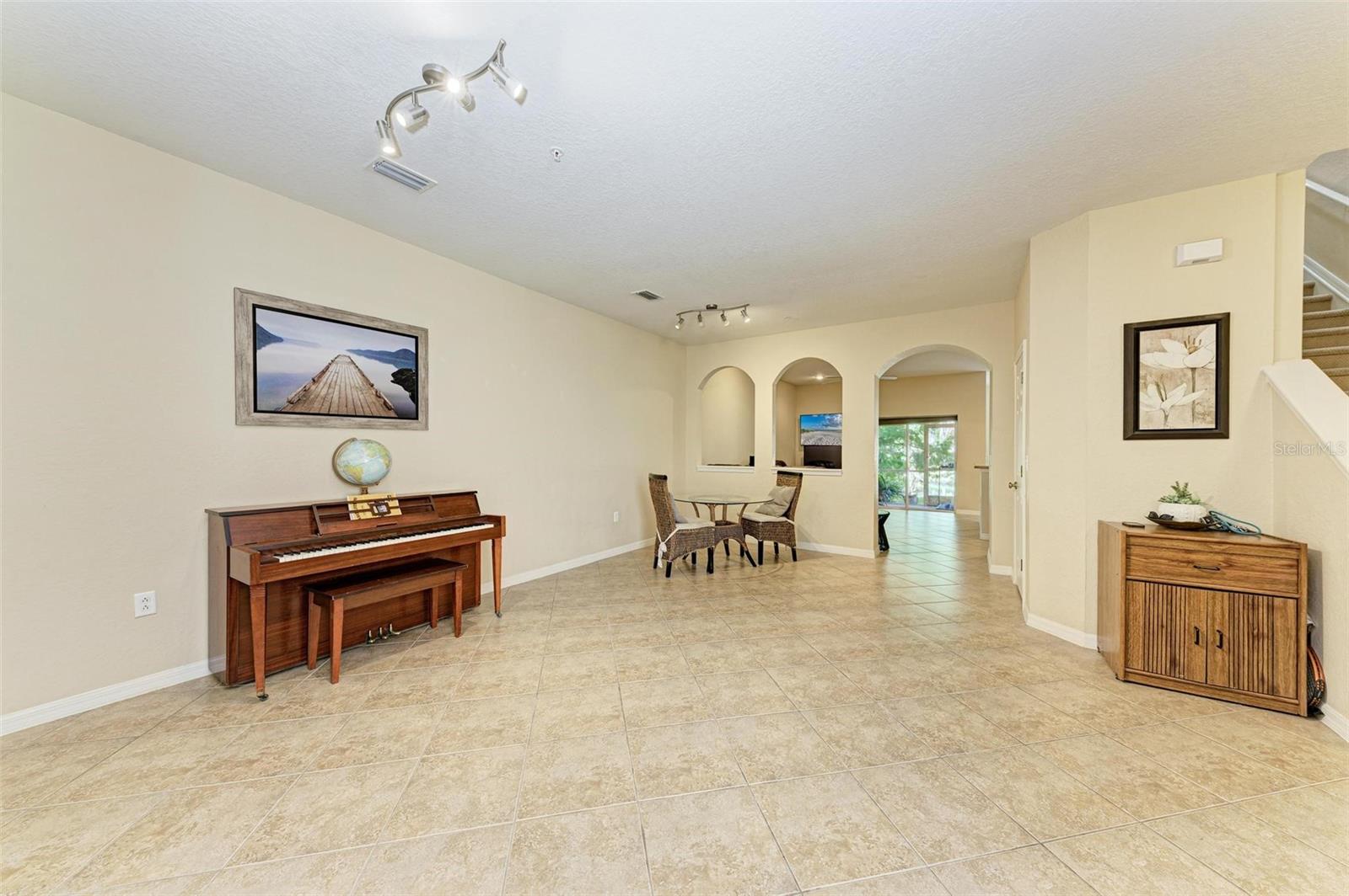 3619 PARKRIDGE CIR #11-102, SARASOTA, FL, 34243