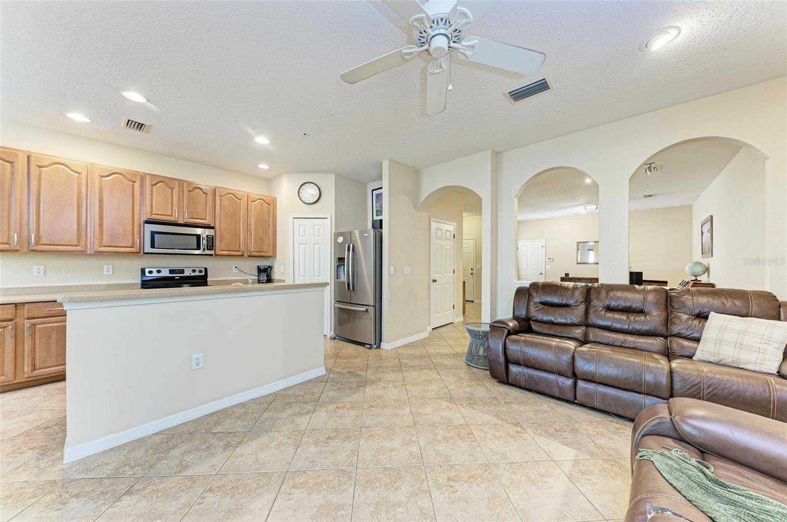 3619 PARKRIDGE CIR #11-102, SARASOTA, FL, 34243