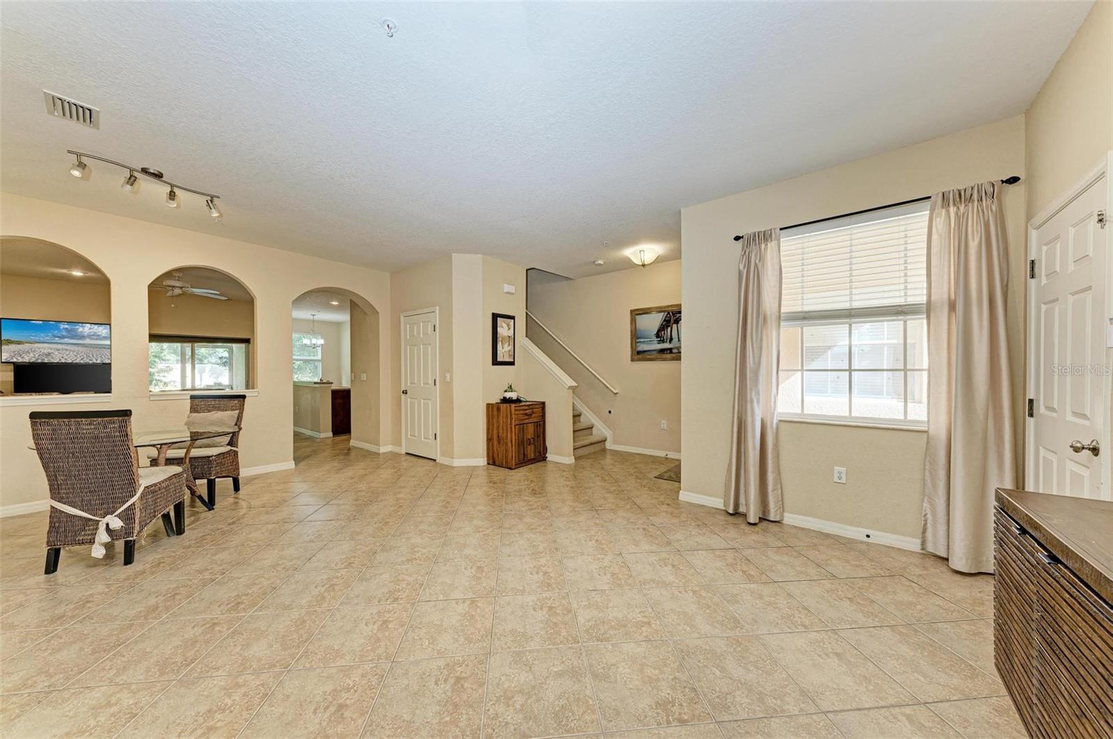 3619 PARKRIDGE CIR #11-102, SARASOTA, FL, 34243