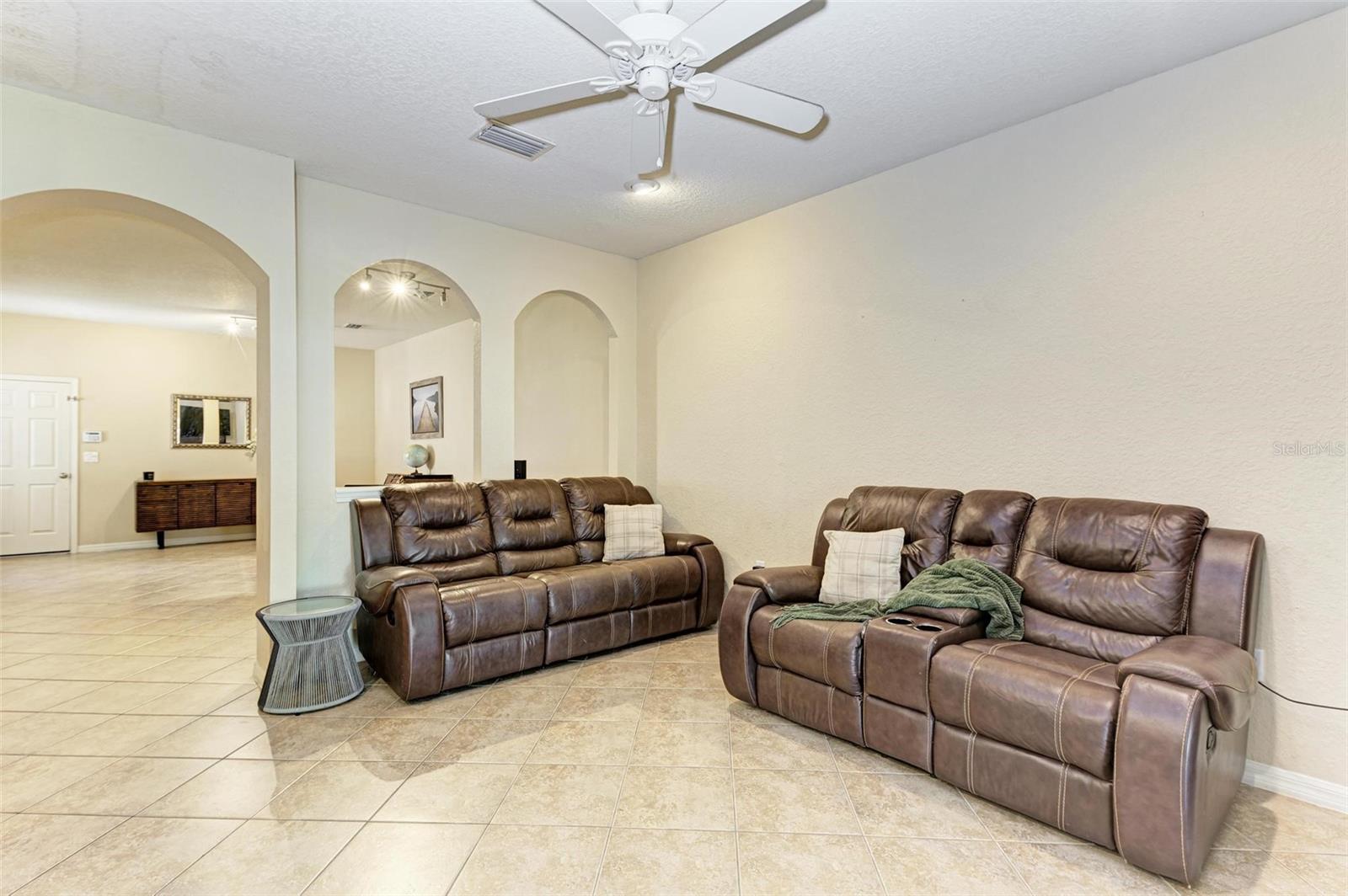 3619 PARKRIDGE CIR #11-102, SARASOTA, FL, 34243