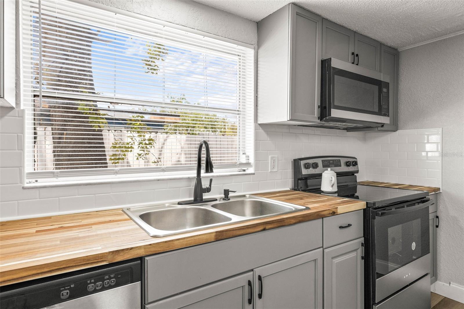 9216 MARK TWAIN LN, PORT RICHEY, FL, 34668