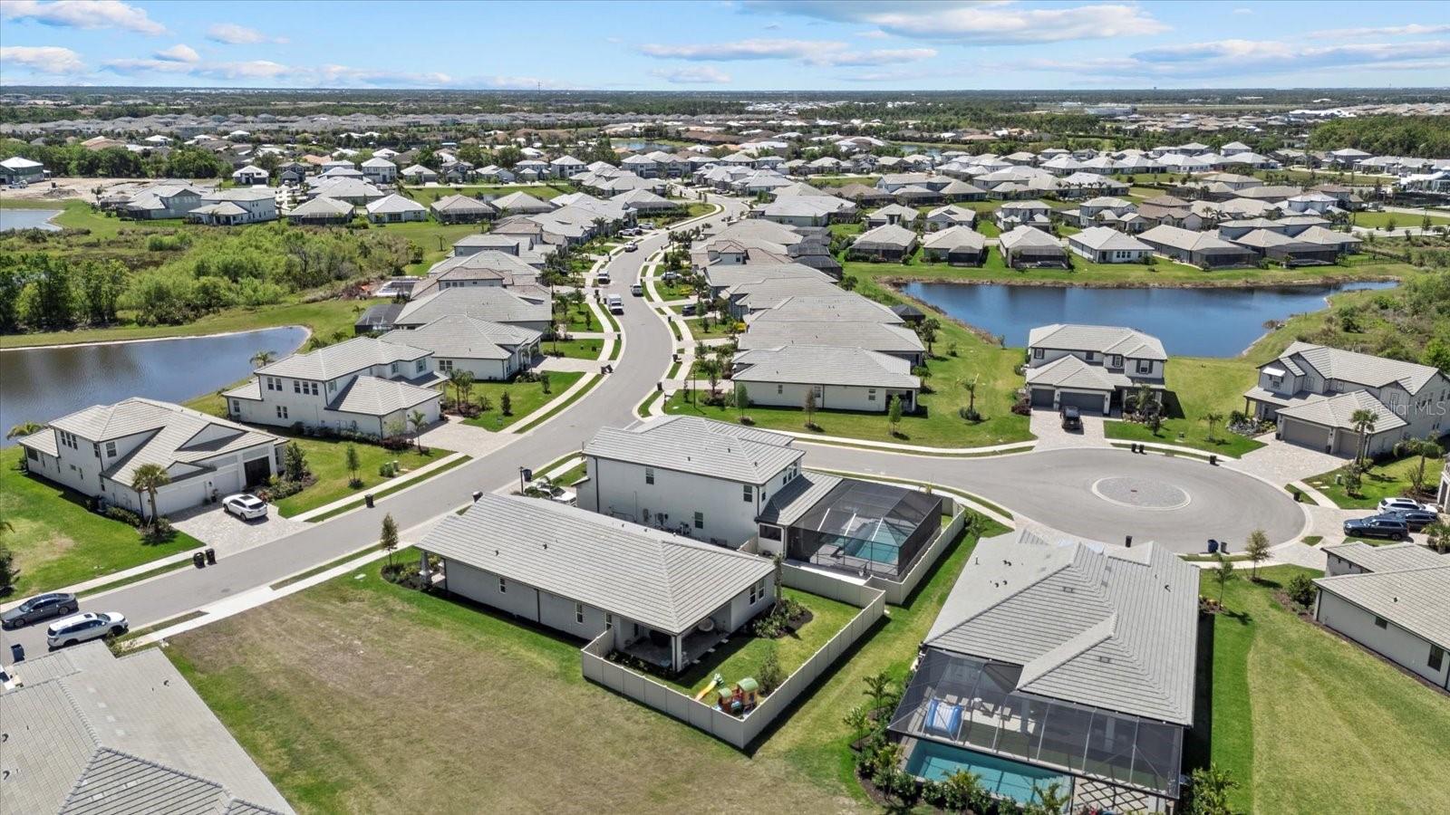 17676 SAVORY MIST CIR, BRADENTON, FL, 34211