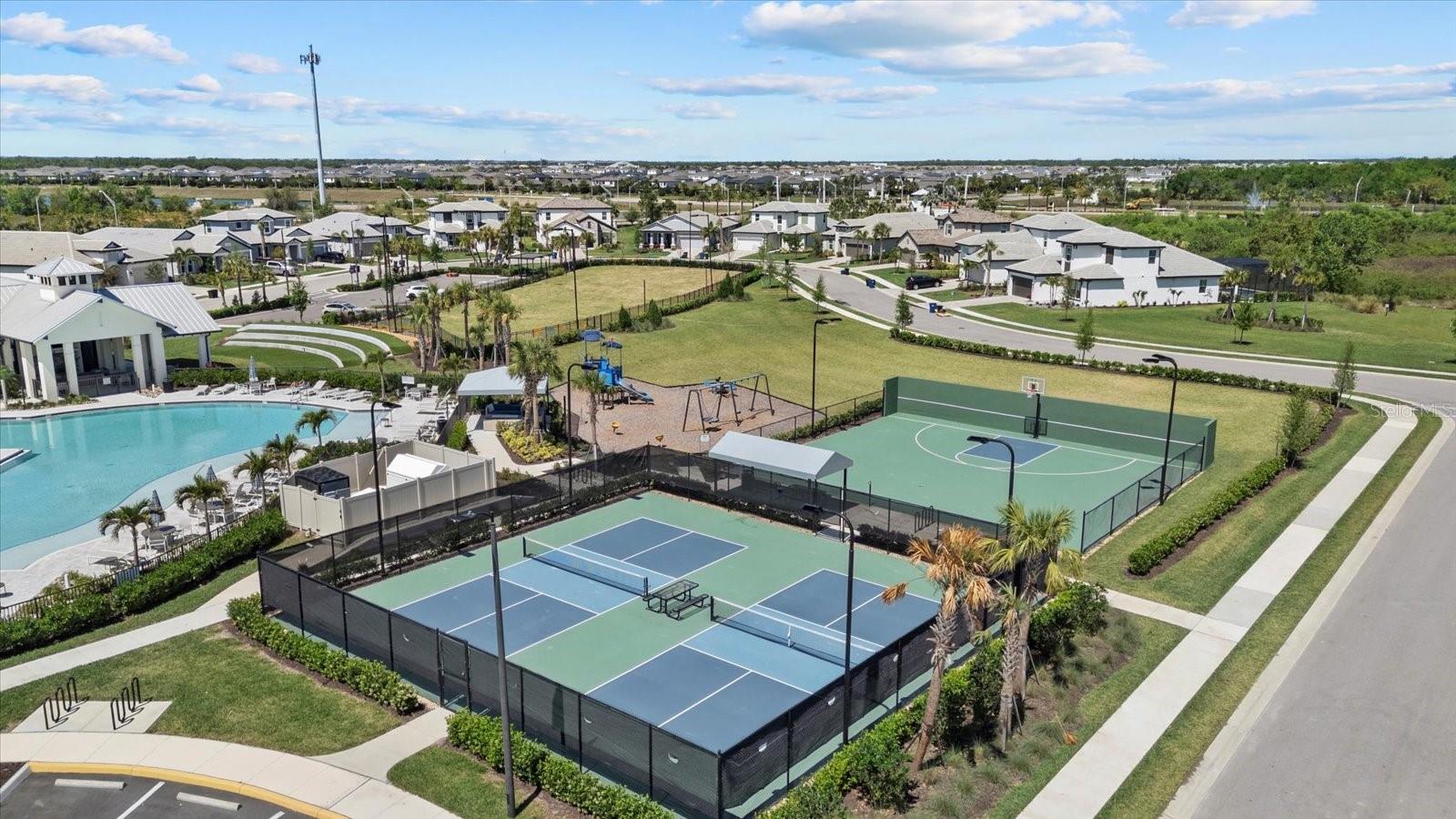 17676 SAVORY MIST CIR, BRADENTON, FL, 34211