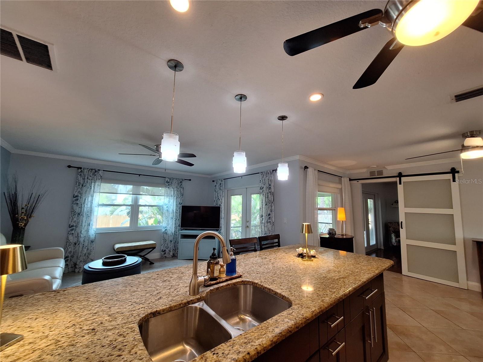30 HARBOR LAKE CIR, SAFETY HARBOR, FL, 34695