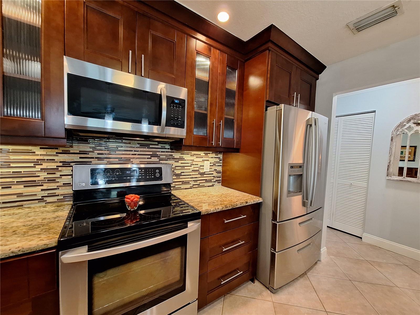 30 HARBOR LAKE CIR, SAFETY HARBOR, FL, 34695