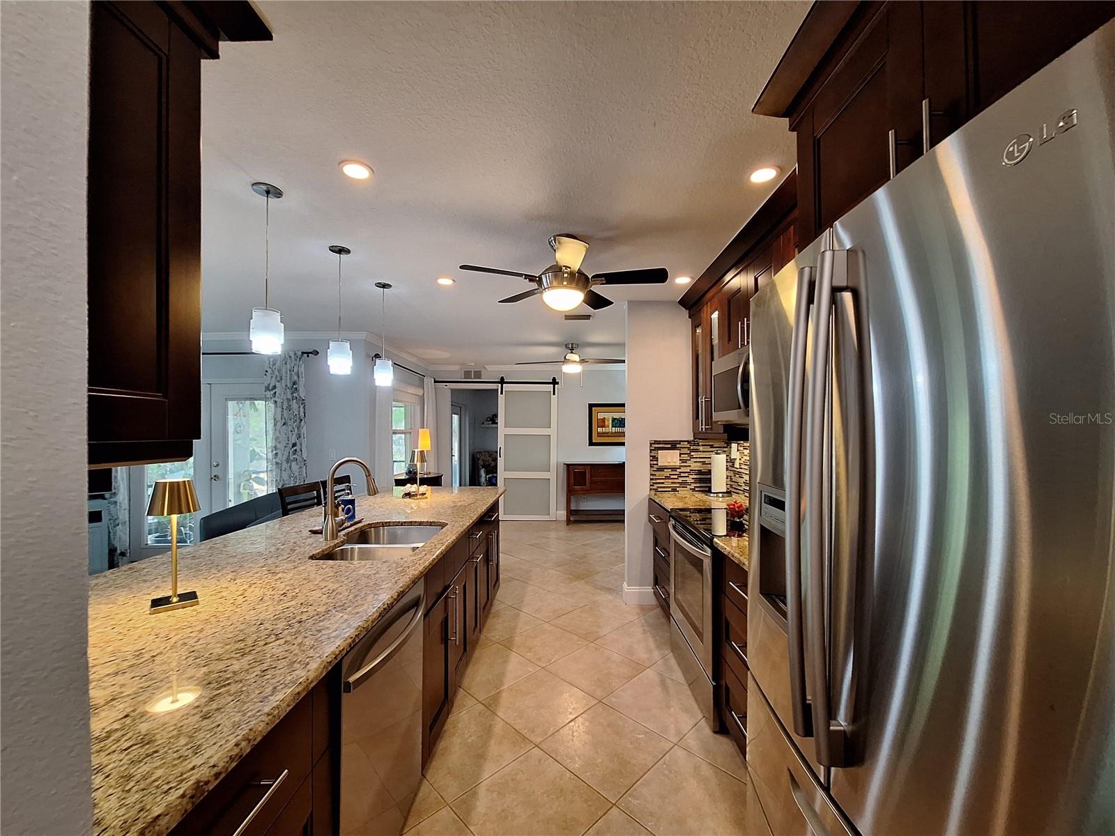 30 HARBOR LAKE CIR, SAFETY HARBOR, FL, 34695
