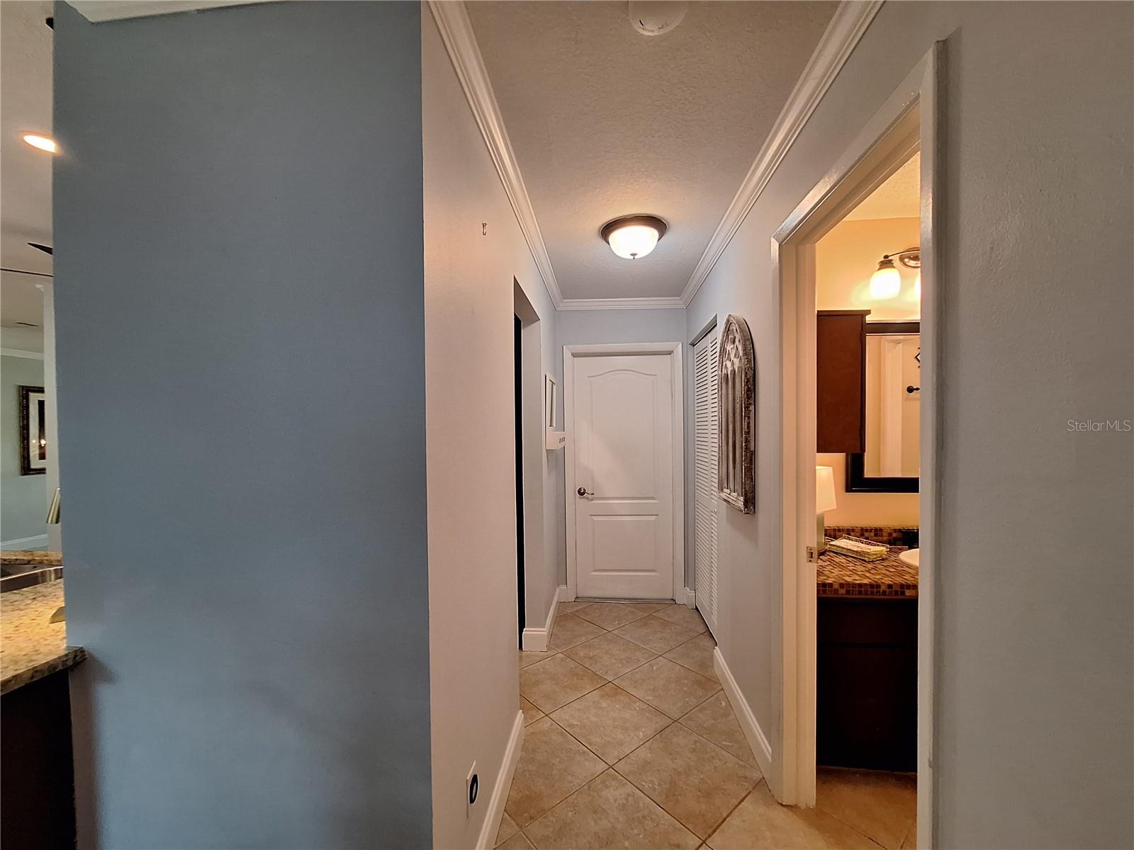 30 HARBOR LAKE CIR, SAFETY HARBOR, FL, 34695
