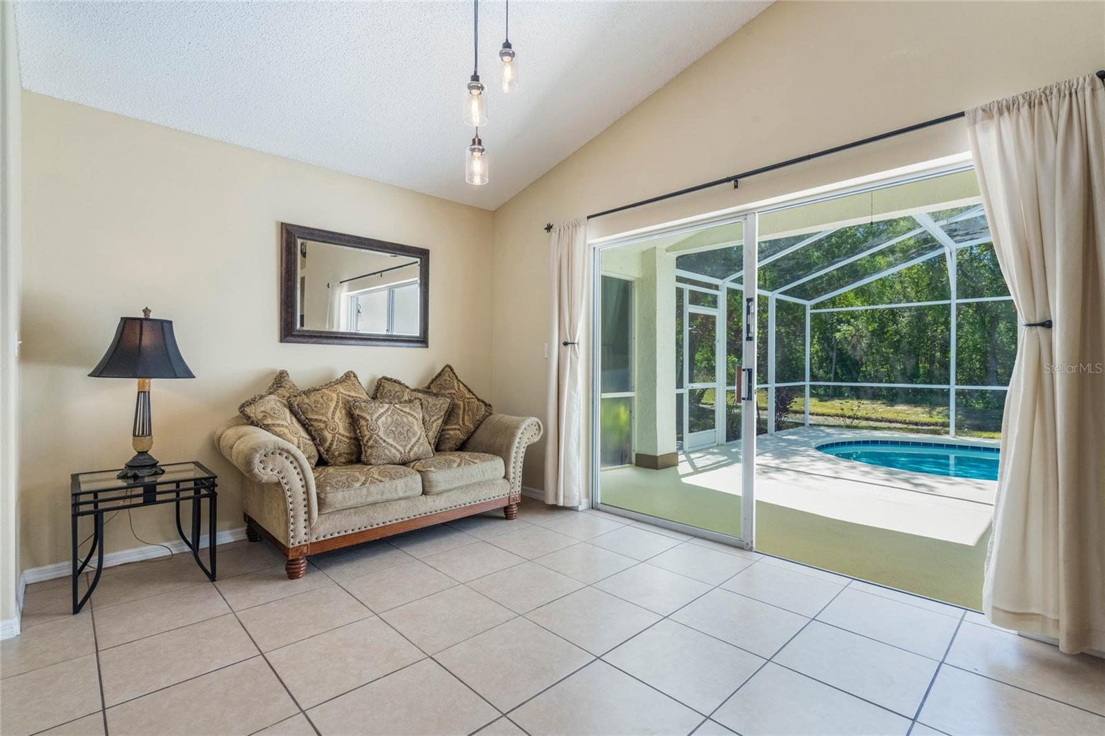 815 THOUSAND OAKS BLVD, DAVENPORT, FL, 33896