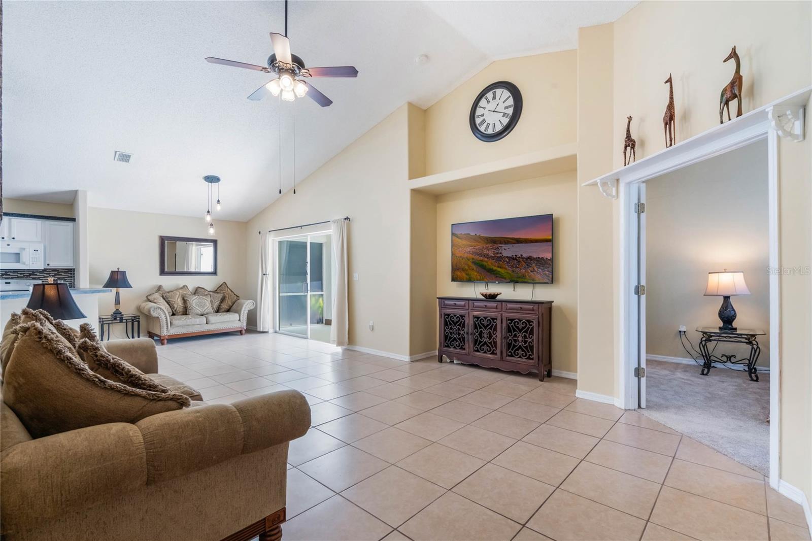 815 THOUSAND OAKS BLVD, DAVENPORT, FL, 33896