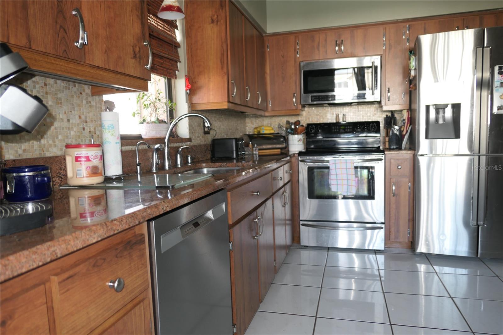 8609 THIMBLEBERRY LN, TAMPA, FL, 33635
