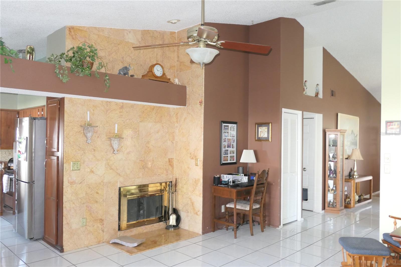 8609 THIMBLEBERRY LN, TAMPA, FL, 33635
