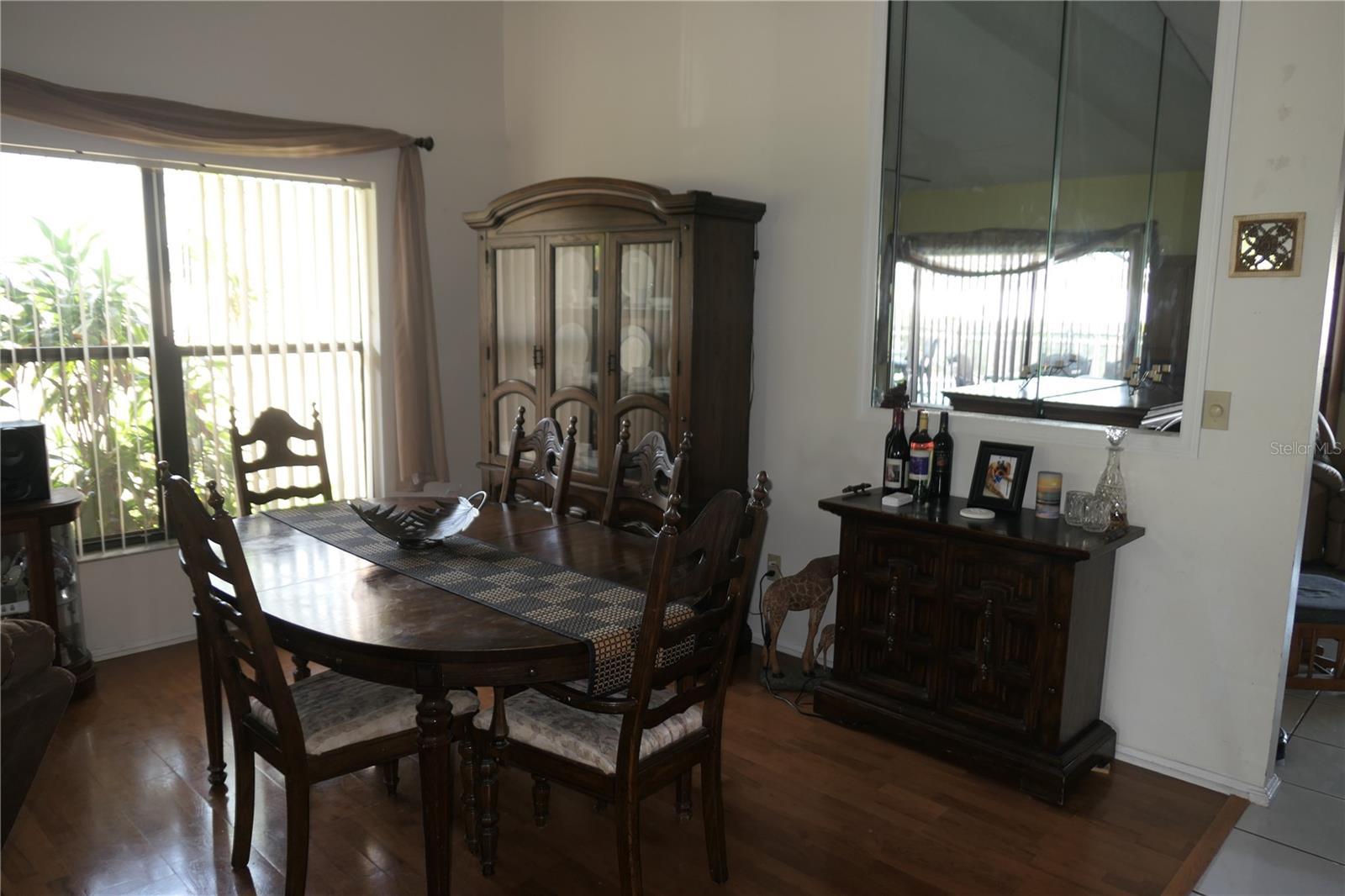 8609 THIMBLEBERRY LN, TAMPA, FL, 33635