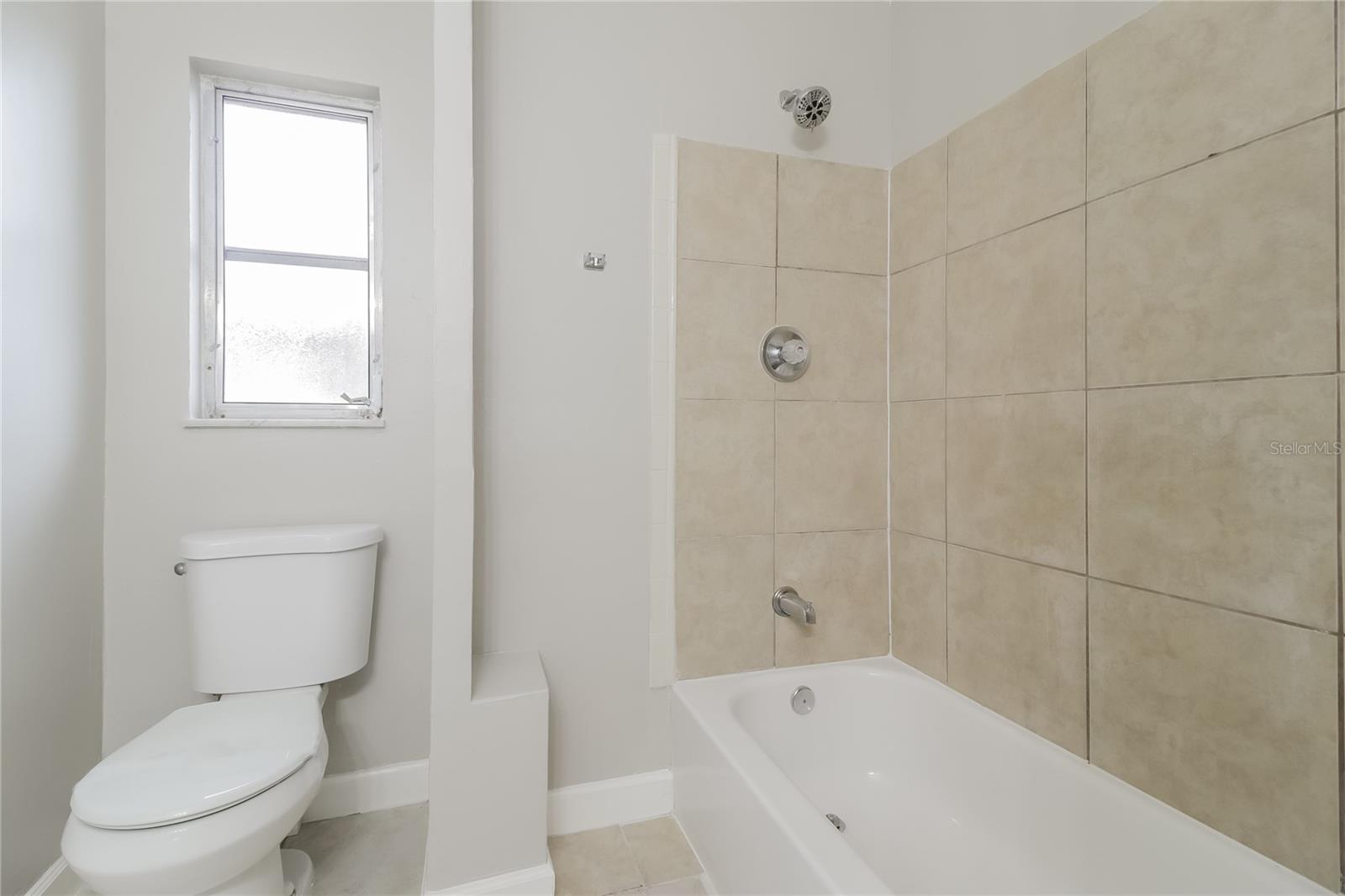 2832 ENGLISH DR, DELTONA, FL, 32738