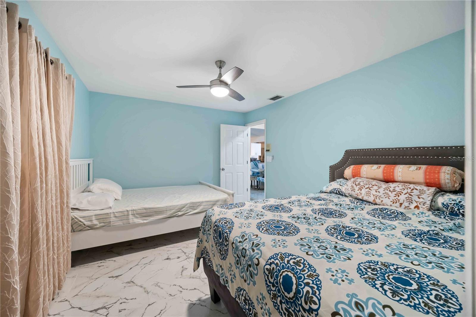 19990 MIDWAY BLVD, PORT CHARLOTTE, FL, 33948