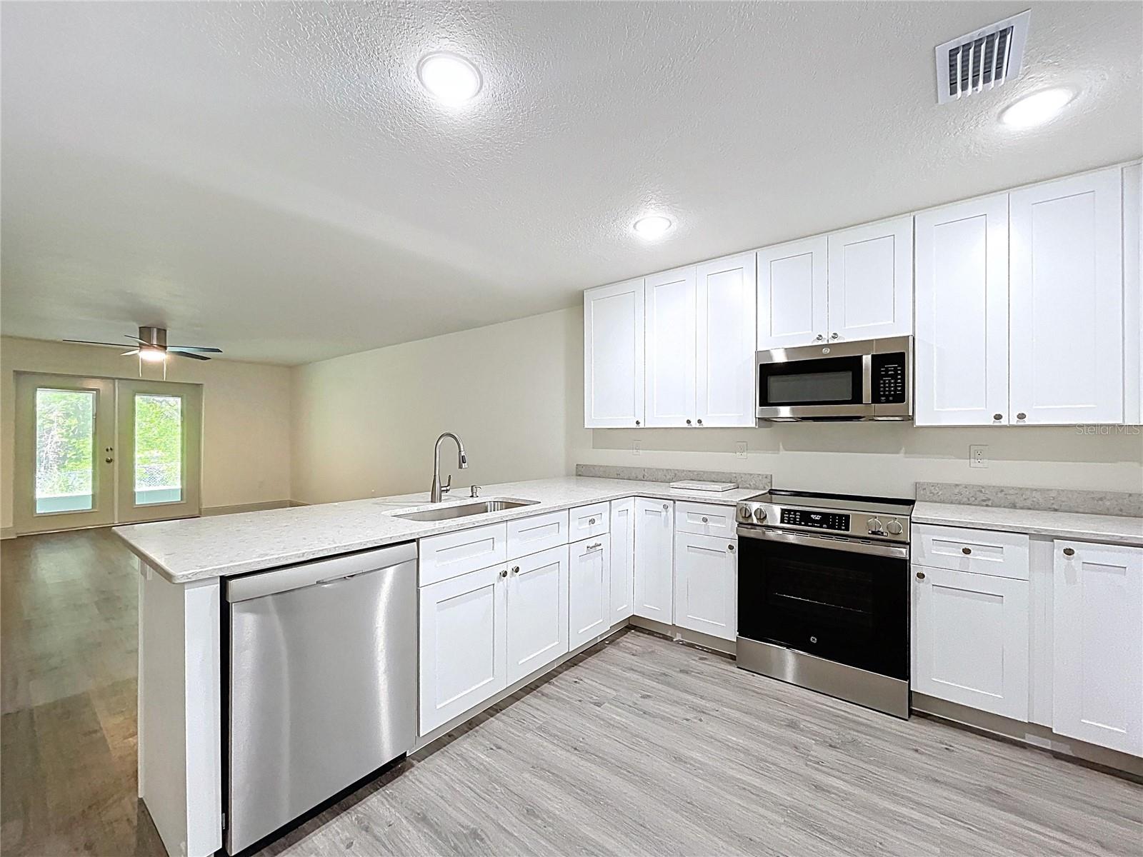 3023 THORNHILL RD, WINTER HAVEN, FL, 33880