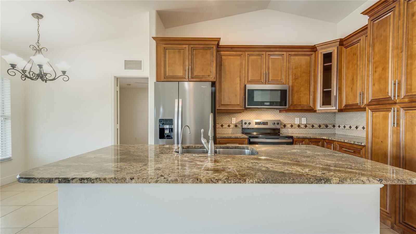 1403 XELDA AVE S, LEHIGH ACRES, FL, 33976